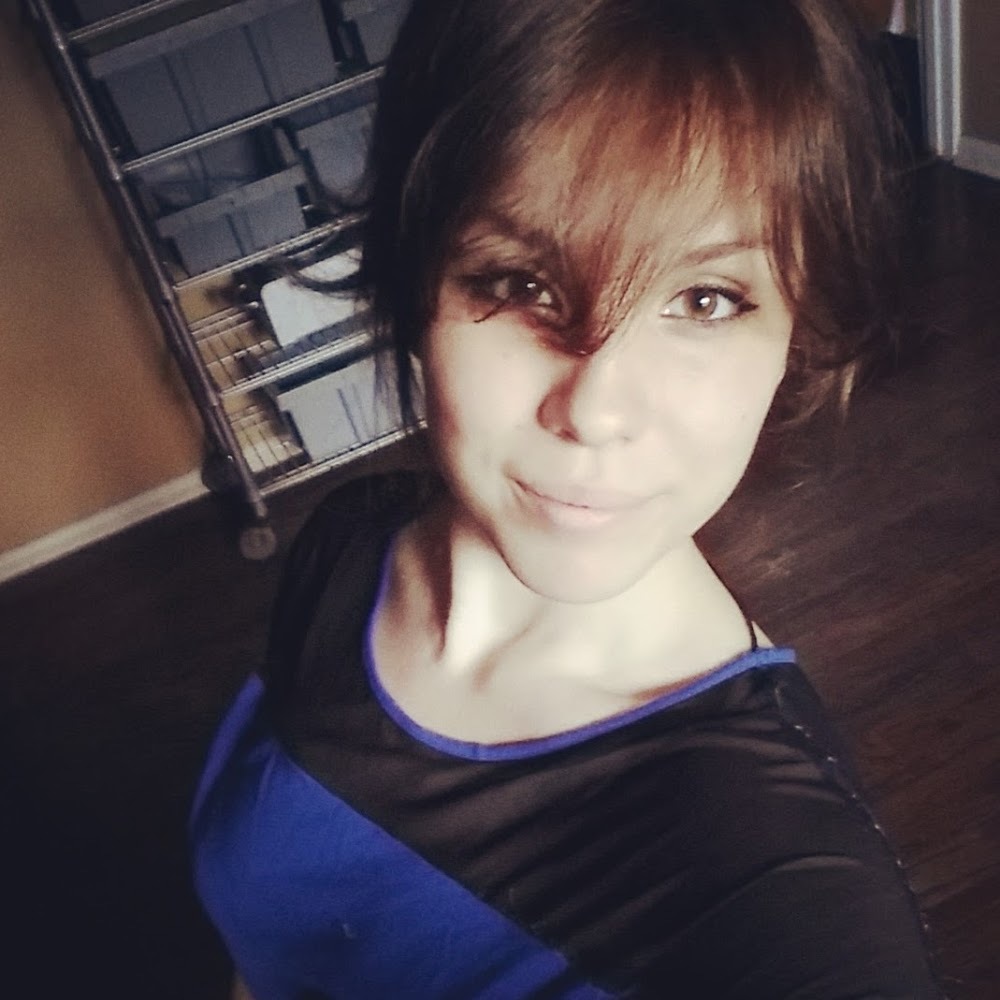 Meet your Posher, Estephania